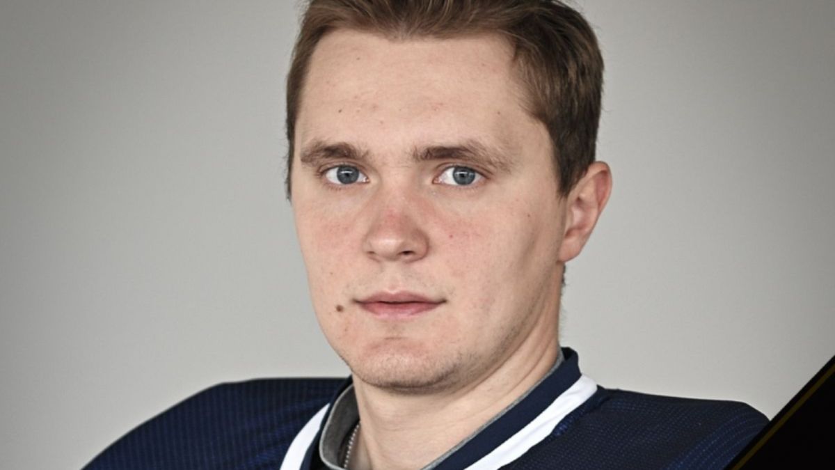 25-летний вратарь ХК "Динамо-Алтай" погиб в автокатастрофе