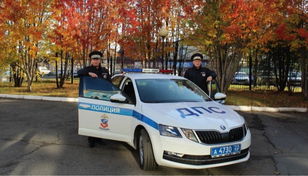 Полиция барнаул. Машина ДПС. ДПС Барнаул. Милиция в Барнауле.