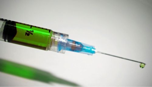 Главный эпидемиолог края рассказала, как себя чувствует после прививки от ковида