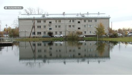 Как жители многоквартирного дома в Тальменке живут под новой крышей