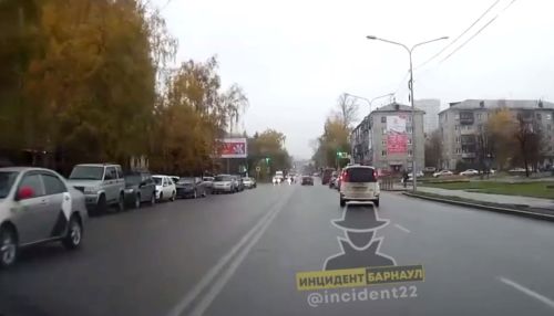 Человека сбили возле Диагностического центра в Барнауле