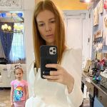 Беременная Наталья Подольская испугала лысым фото