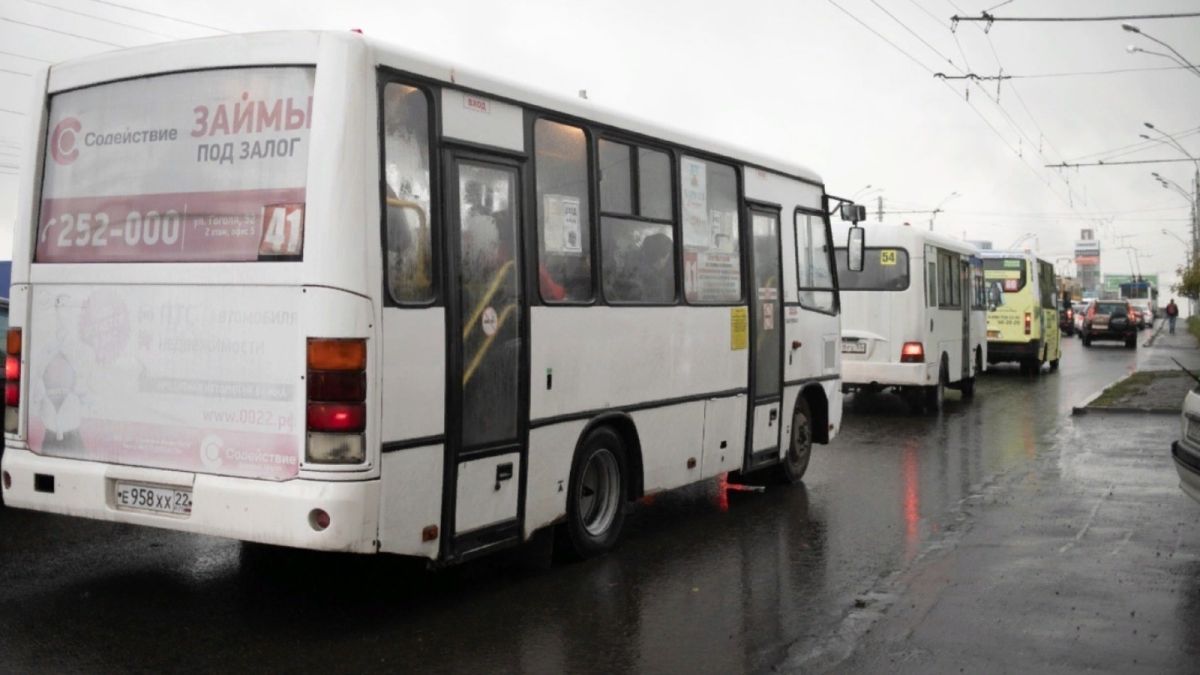 Пассажироперевозчики Барнаула просят мэрию срочно поднять цены на проезд