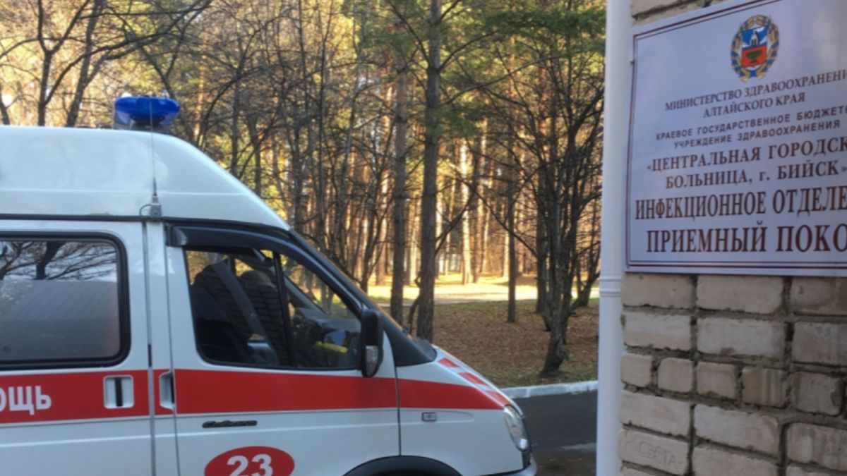 Оперштаб спросил жителей, что делать с непокорными медиками Бийска и Славгорода 