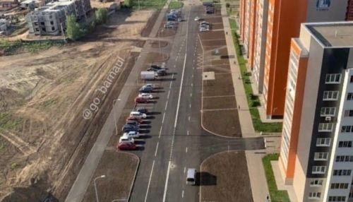 Жители барнаульских новостроек жалуются на нехватку парковок