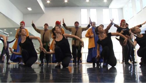 Барнаульцы смогут увидеть танцы народов края в новой постановке ансамбля Алтай