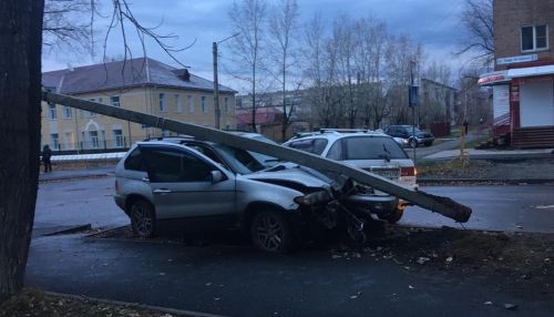 В сети обсуждают видео, в котором бийчанин дважды был на волосок от смерти