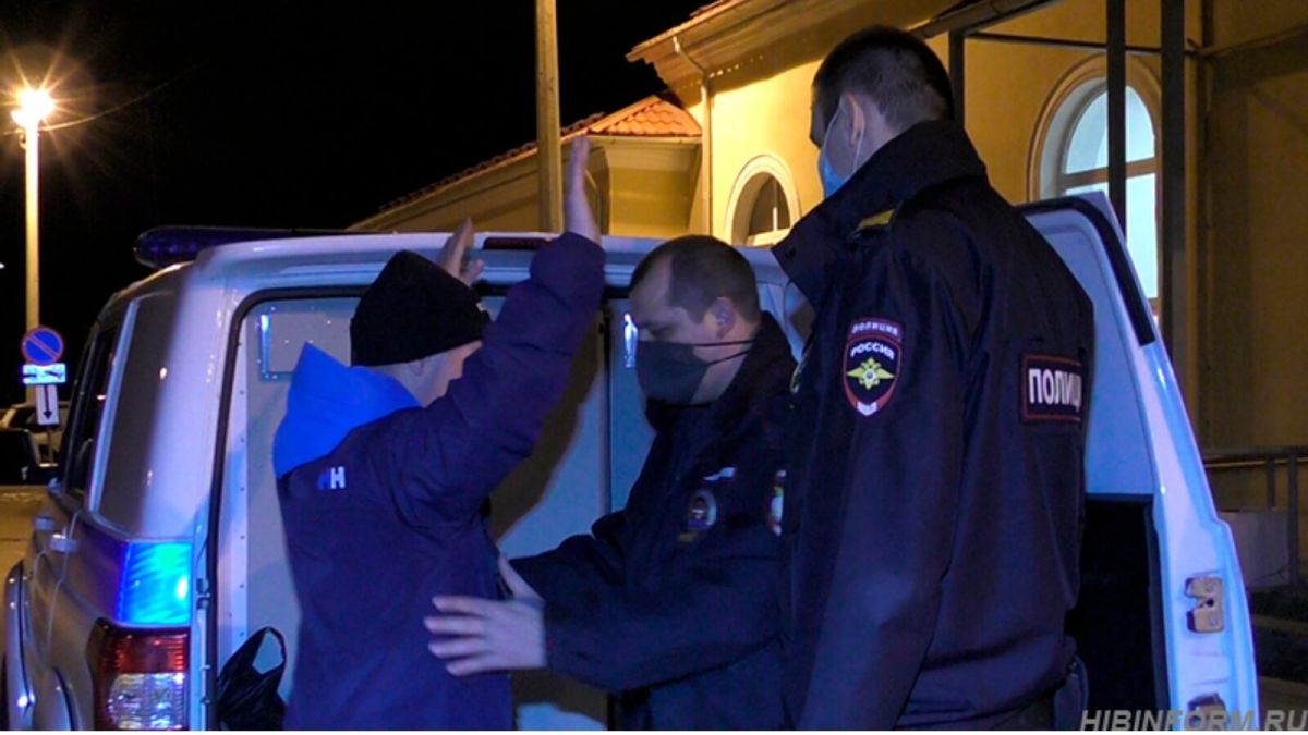 Барнаульца, находившегося в федеральном розыске, задержали после дебоша в поезде