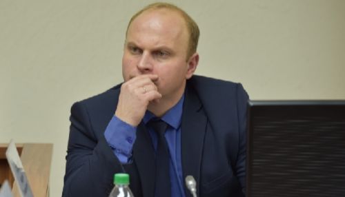 Утки убирать: депутат предложил сослать ковид-диссидентов в госпитали Алтая