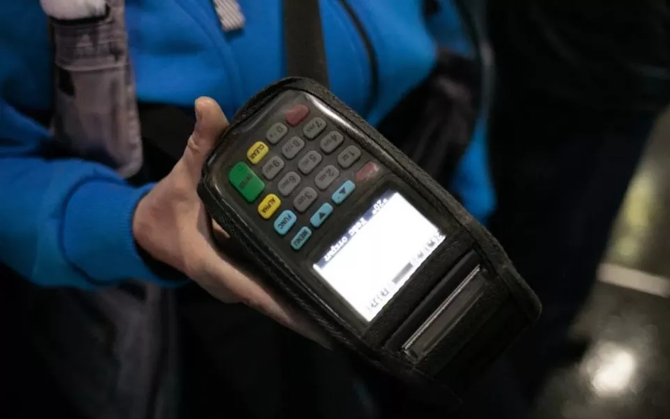 24 млн руб. готовы заплатить в Барнауле за обустройство бесконтактной оплаты проезда