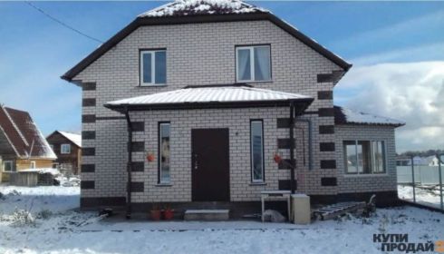 Можно в рассрочку: большой дом с джакузи продают в Барнауле