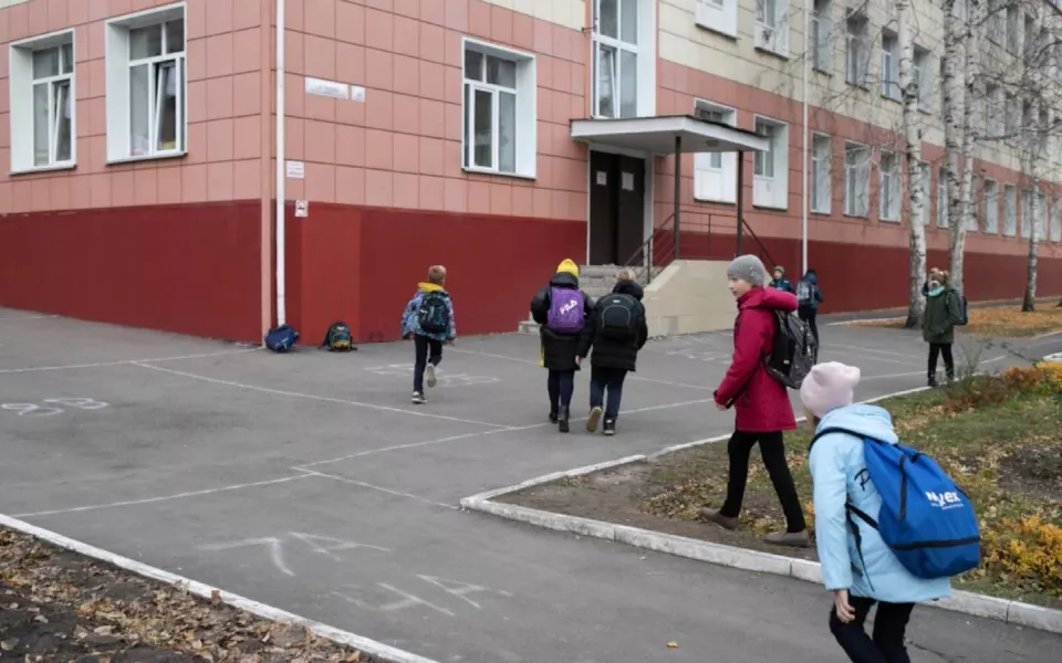 Осенние школьные каникулы в Алтайском крае предлагают продлить до двух недель