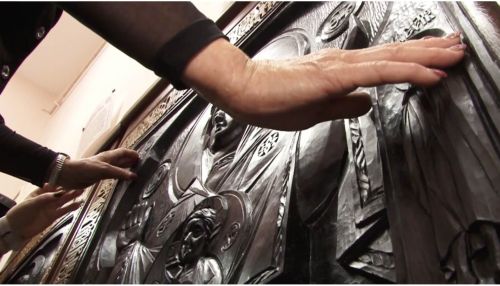 Уникальная выставка икон для незрячих открылась в Барнауле