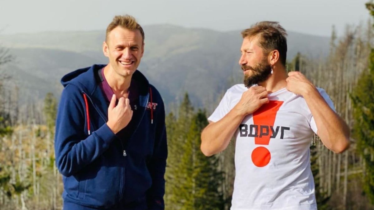 Алексей Навальный опубликовал фото на фоне "алтайских гор"        