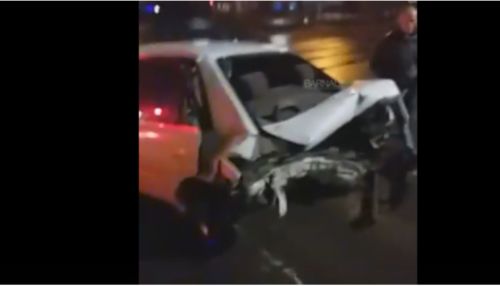 Зато перед целый: в Барнауле Porsche снес багажник легковушке