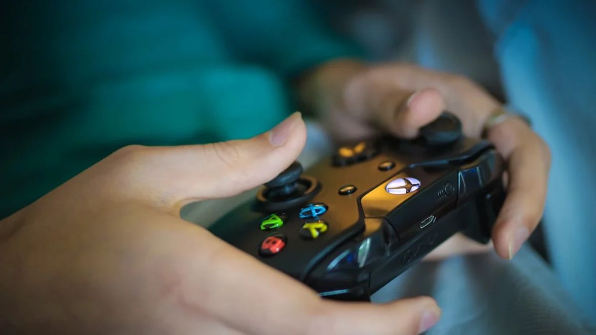 В России стартовали продажи игровых приставок Xbox нового поколения