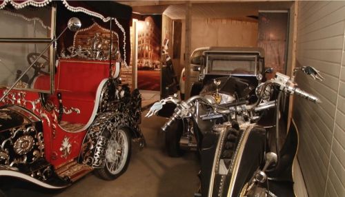 Барнаульский мастер ретроавтомобилей мечтает открыть салон самодельной техники