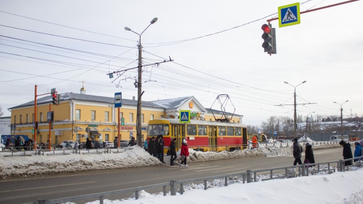 Лишь бы не "объедки": на Алтае надеются, что из Москвы "приедут" годные трамваи