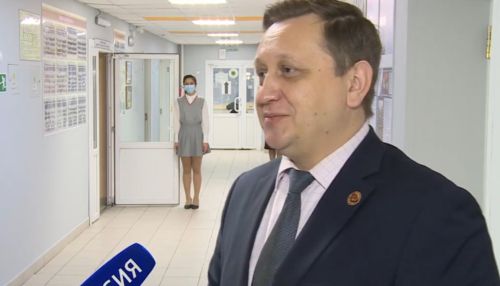 Министр образования назвал дату перехода школ Алтайского края на дистант