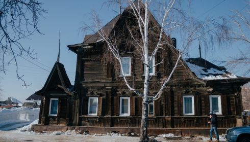Жильцов легендарного дома-памятника в Барнауле выселят до конца 2020 года