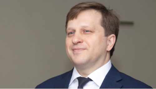 В Алтайском крае введут новые ограничения в декабре, но сохранят очное обучение