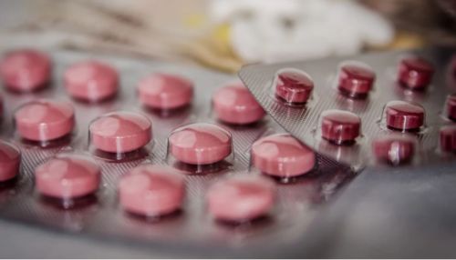 Алтайский минздрав анонсировал старт выдачи бесплатных лекарств от COVID