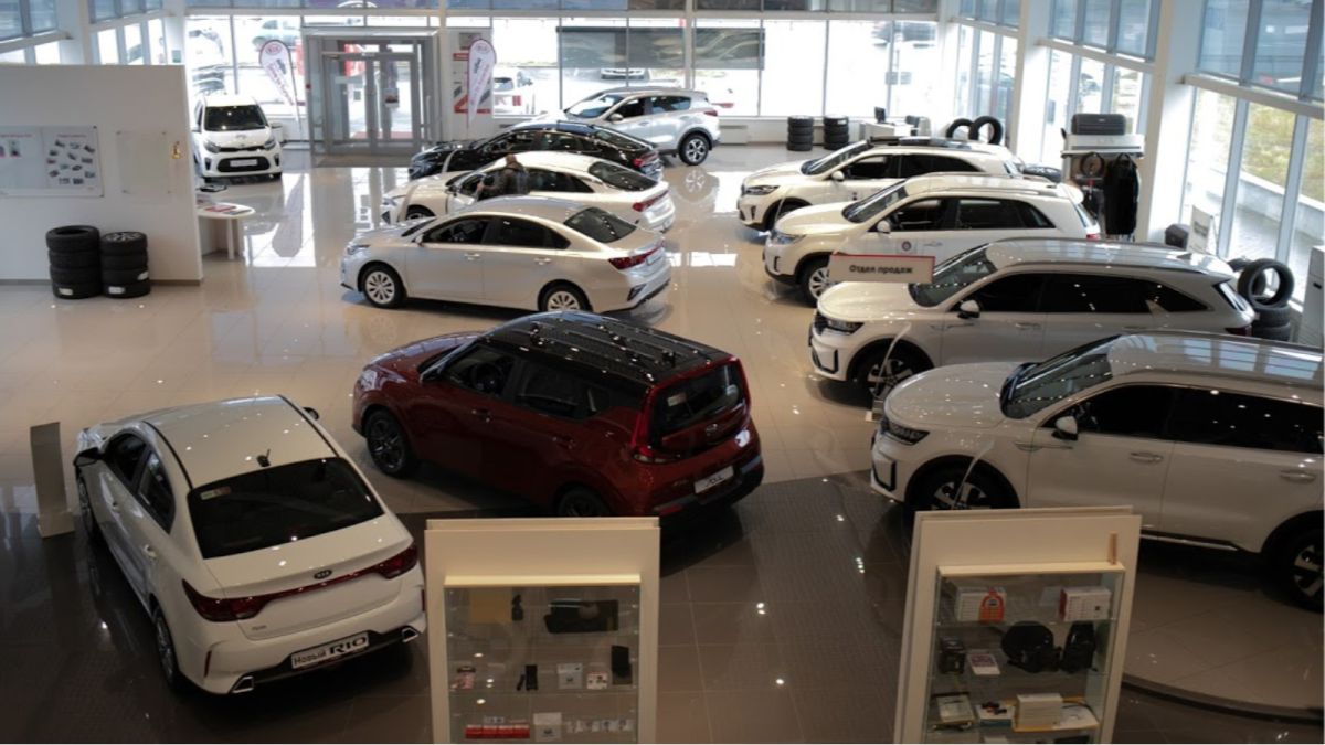 В России анонсировали рост цен на новые автомобили