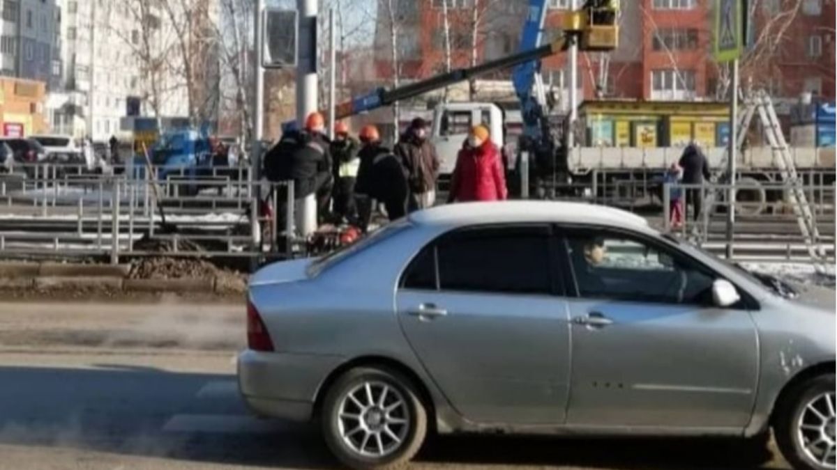 В Барнауле появился еще один регулируемый пешеходный переход