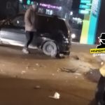 На видео попал момент жесткого ДТП на перекрестке в Барнауле