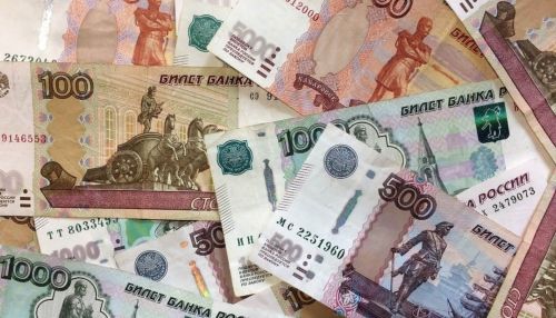 Воспитатель алтайского детсада перевела мошенникам почти 200 тысяч рублей