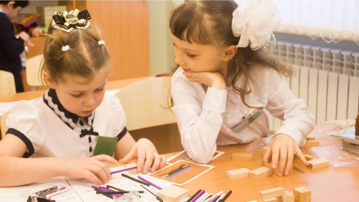 На подарки алтайским школьникам выделили более 31 млн рублей