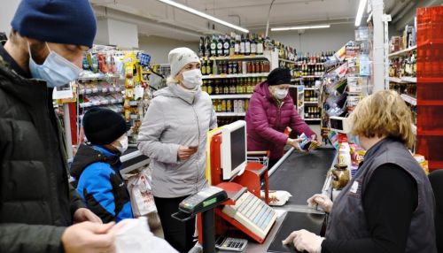 Верховный суд разрешил магазинам не продавать товар людям без масок