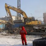 Будет еще лучше. Зачем разбирают стену стадиона Локомотив в Барнауле