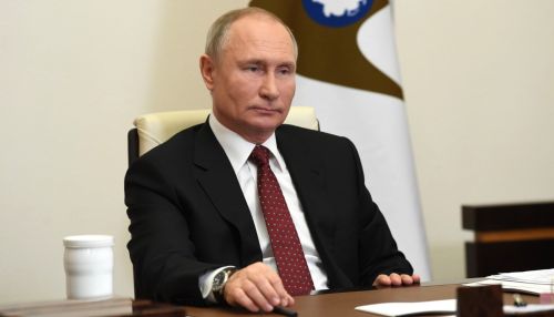 Шесть журналистов Алтайского края аккредитовали на пресс-конференцию Путина