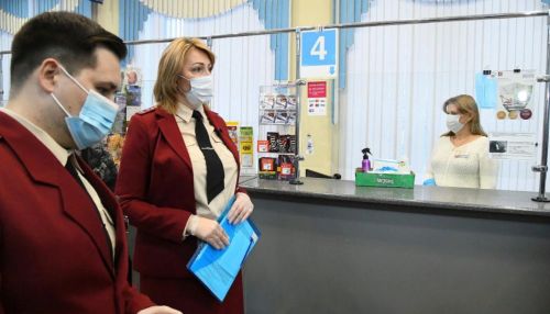 Почтовые отделения Барнаула проверяют на скопление людей