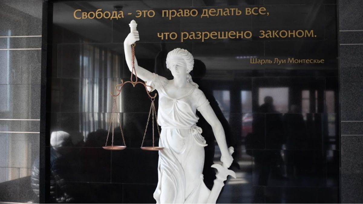 "Барнаулкапстрой" банкротит фирма, которую возглавлял ее арестованный директор