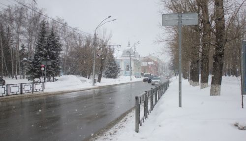 Метель и снежные заносы: в Алтайском крае объявлен штормпрогноз на 20 декабря