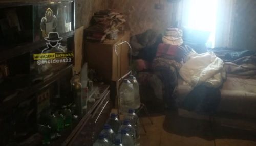 Барнаульцы помогли старушке, которая живет в доме без воды и тепла