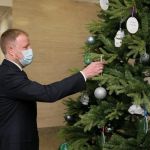 Алтайский губернатор исполнит новогодние желания двух детей из Барнаула