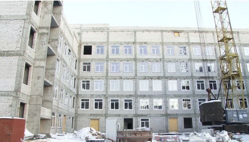 Готово наполовину: когда в Барнауле откроют новый корпус поликлиники №14