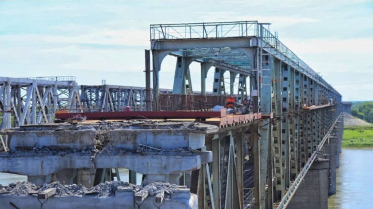 27-летний рабочий разбился при ремонте старого моста в Барнауле 