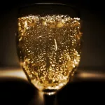 Россиян лишили люксового шампанского Moet и украинских макарон