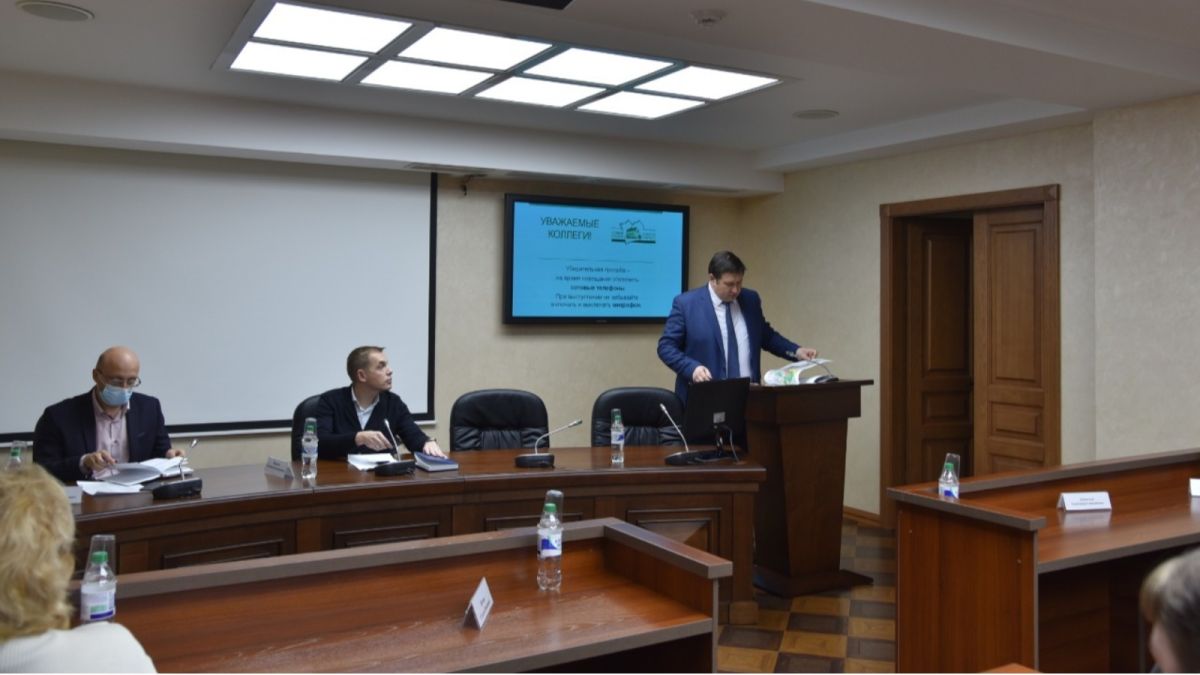 Алтайские эсэры обсудили с министром транспорта проблемы сельского транспорта