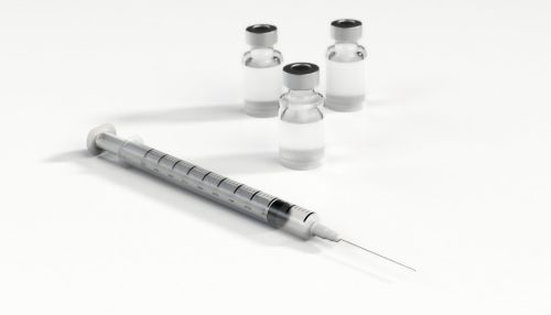 Бесплатно ставить вакцину от ковида всем желающим будут в трех городах Алтая