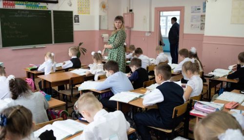 Кто из педагогов будет получать надбавку в 15 тысяч рублей в 2021 году