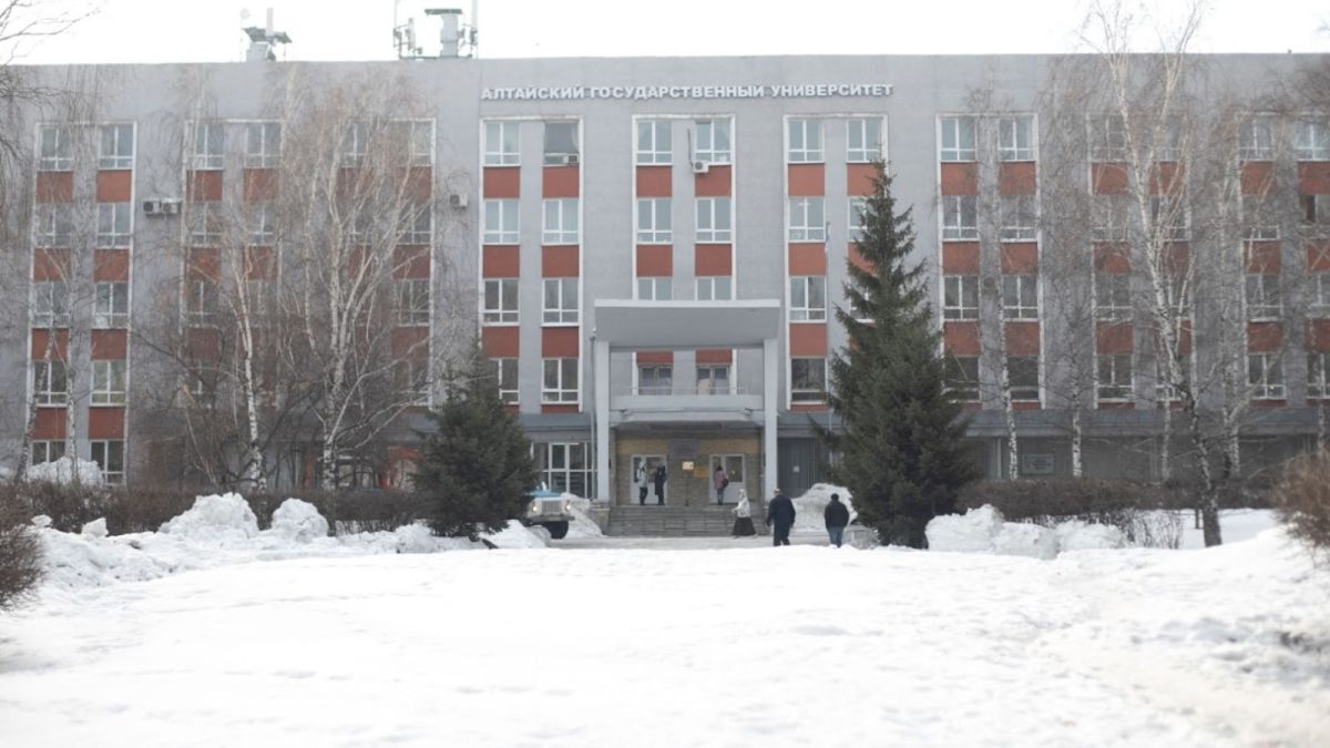"Крах высшей школы": в АлтГУ снова проводят оптимизацию и создают новый институт