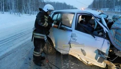 Одна погибшая: в ГИБДД рассказали подробности смертельного ДТП на бийской трассе