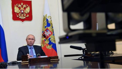 Путин поручил проработать для всей России проект алтайских единороссов