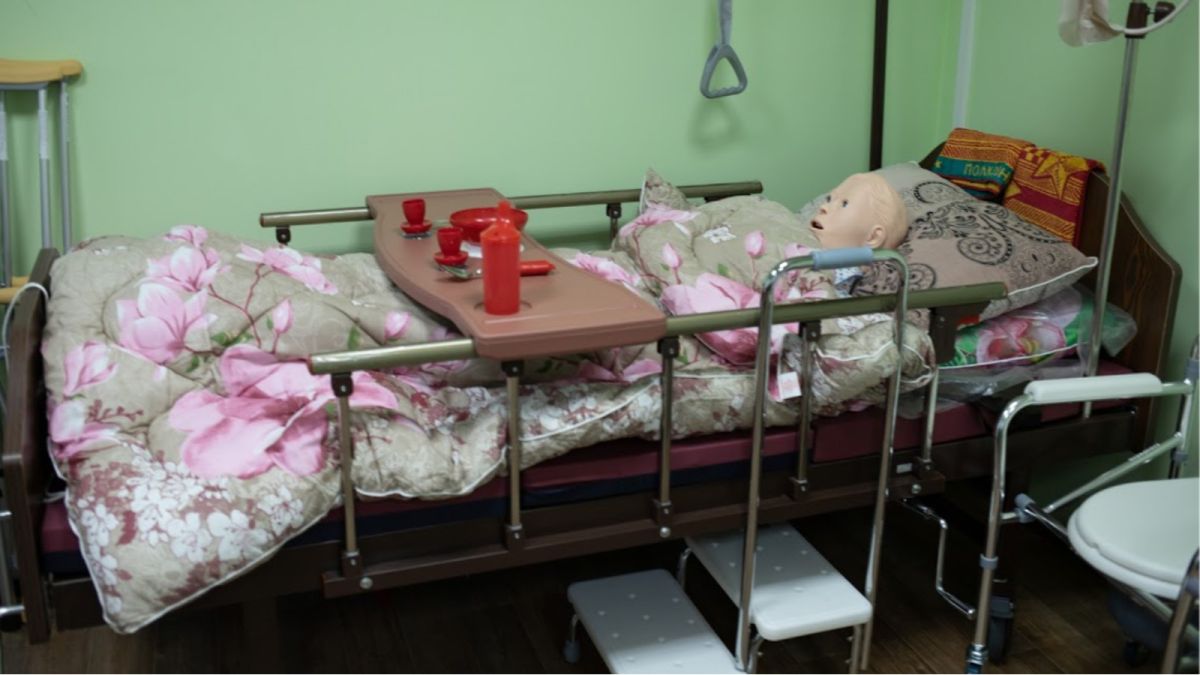Алтайский минздрав закрыл еще два госпиталя и урезал койки в оставшихся