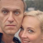 Алексея Навального задержали в московском аэропорту